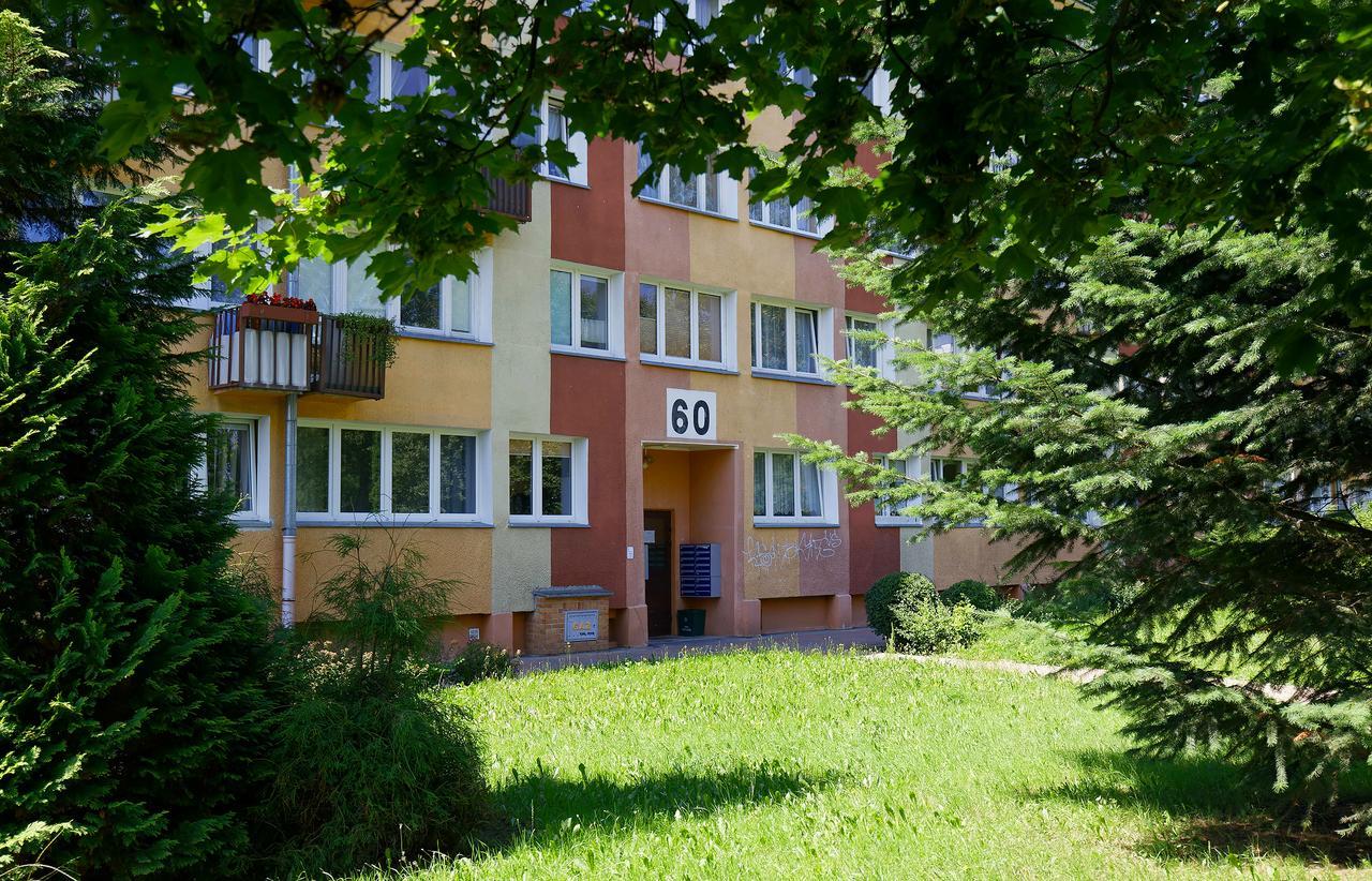 100-Sio Apartamenty Budget II Кошалін Екстер'єр фото